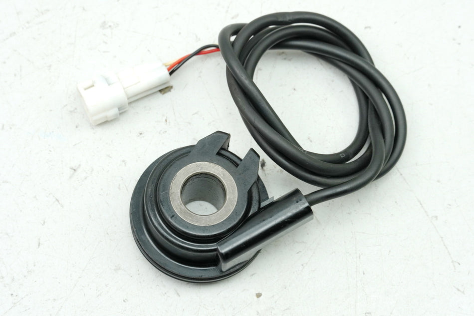 YAMAHA FZS 600 RJ02 FAZER Tachoantrieb Tachosensor Tachoschnecke Sensor Speed