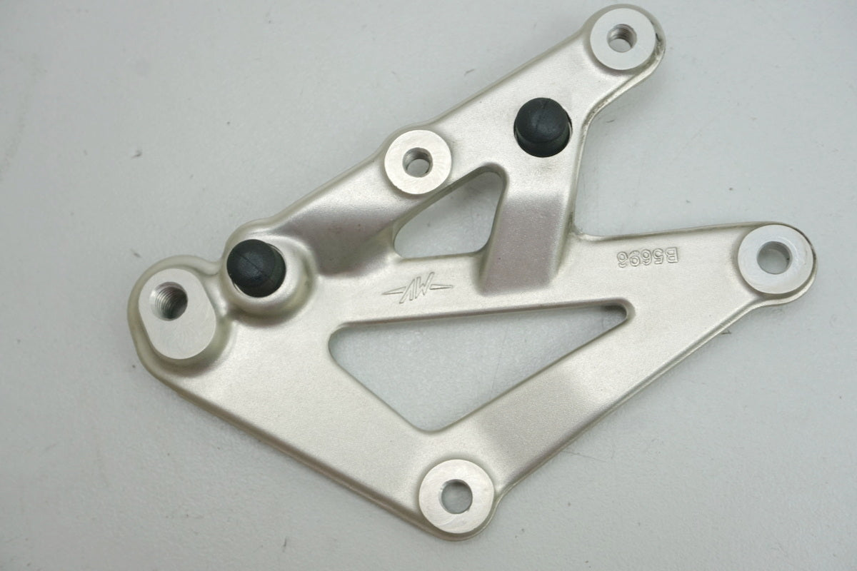 MV AGUSTA BRUTALE 800 DRAGSTER RR B322BB Soporte para cilindro maestro de freno trasero