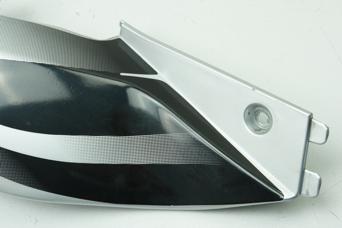 Aprilia Pegaso 650 Strada Heckverkleidung rechts Abdeckung Cover Seitendeckel