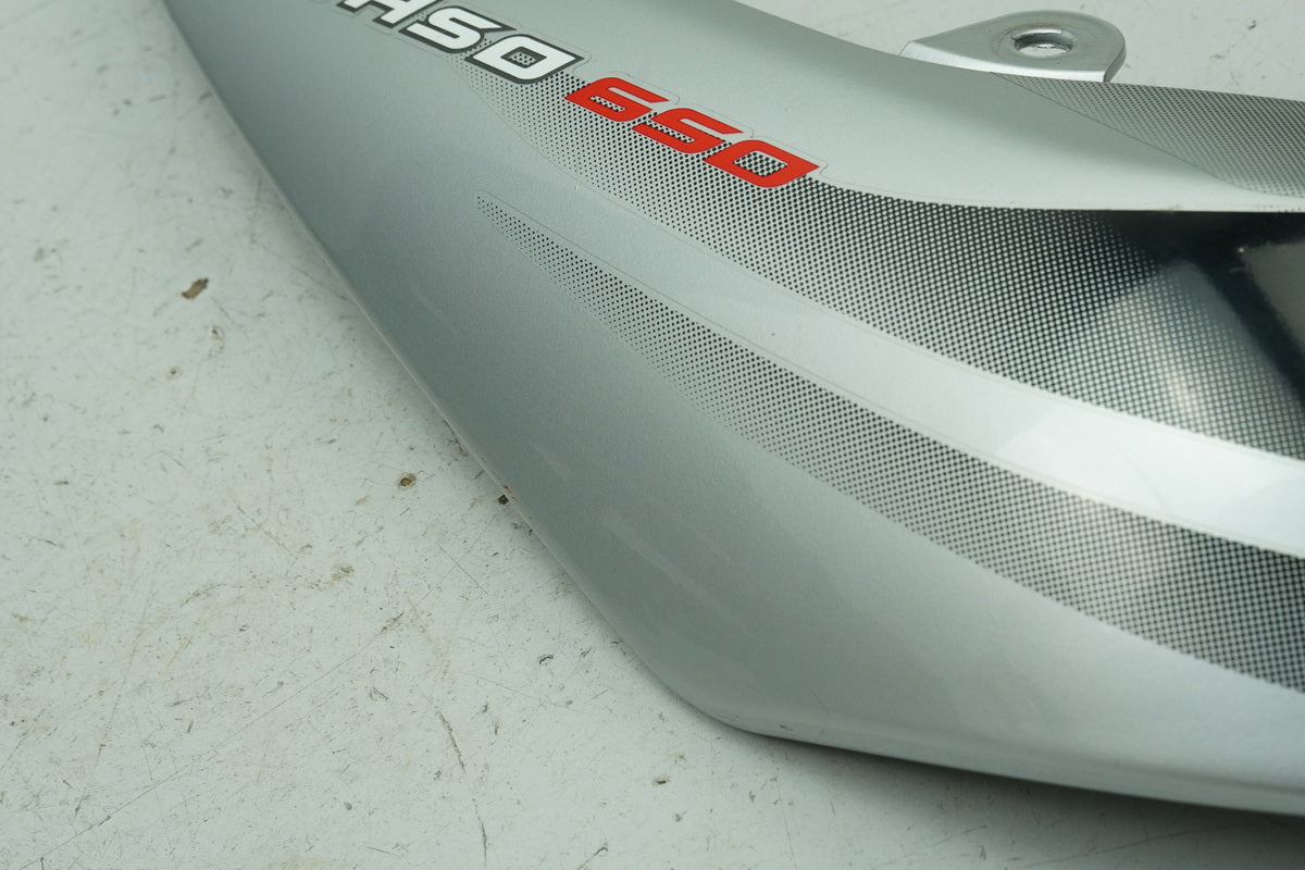 Aprilia Pegaso 650 Strada Heckverkleidung rechts Abdeckung Cover Seitendeckel
