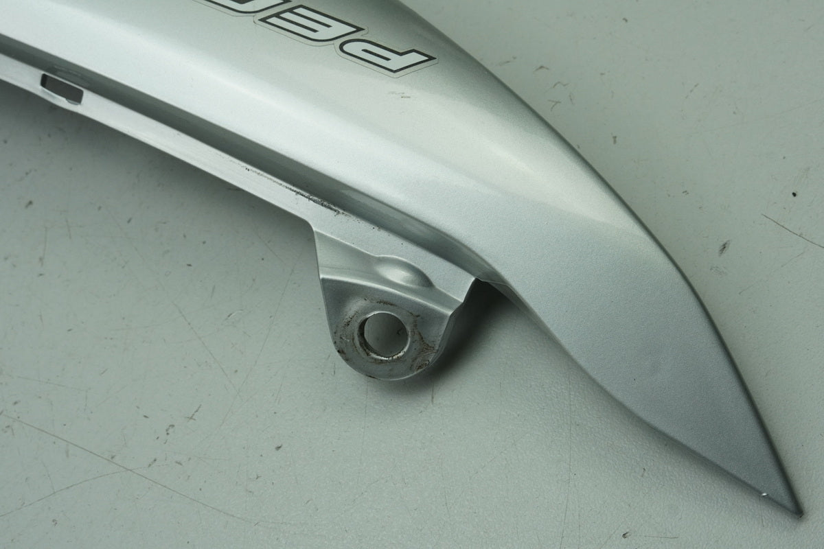 Aprilia Pegaso 650 Strada Heckverkleidung rechts Abdeckung Cover Seitendeckel