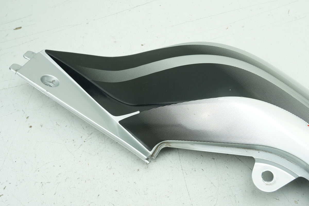 Aprilia Pegaso 650 Strada Heckverkleidung rechts Abdeckung Cover Seitendeckel