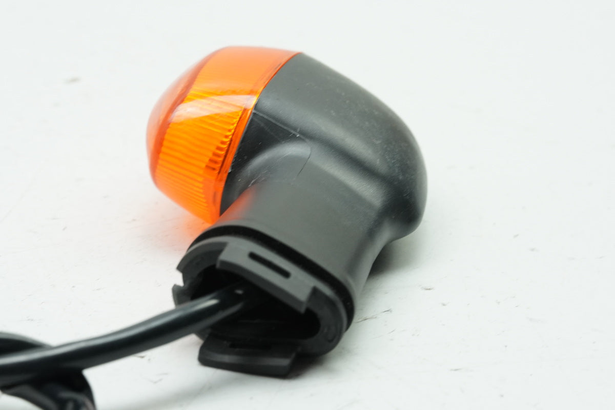 YAMAHA YZF R6 RJ15 Left Rear Turn Signal original 2C0-83330-00-00