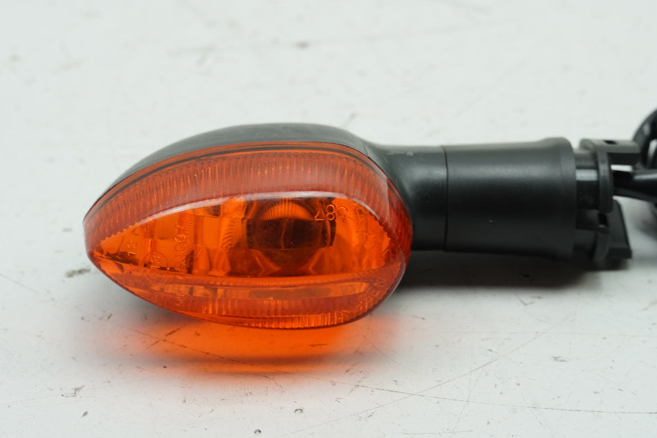 YAMAHA YZF R6 RJ11 Turn Signal Rear Left Original 2C0-83330-00-00