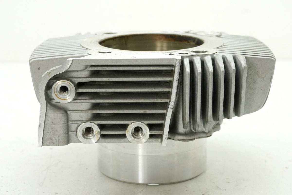 DUCATI MONSTER 696 ABS M5 Cylinder & Piston - horizontal (for engine) ONLY 1626km