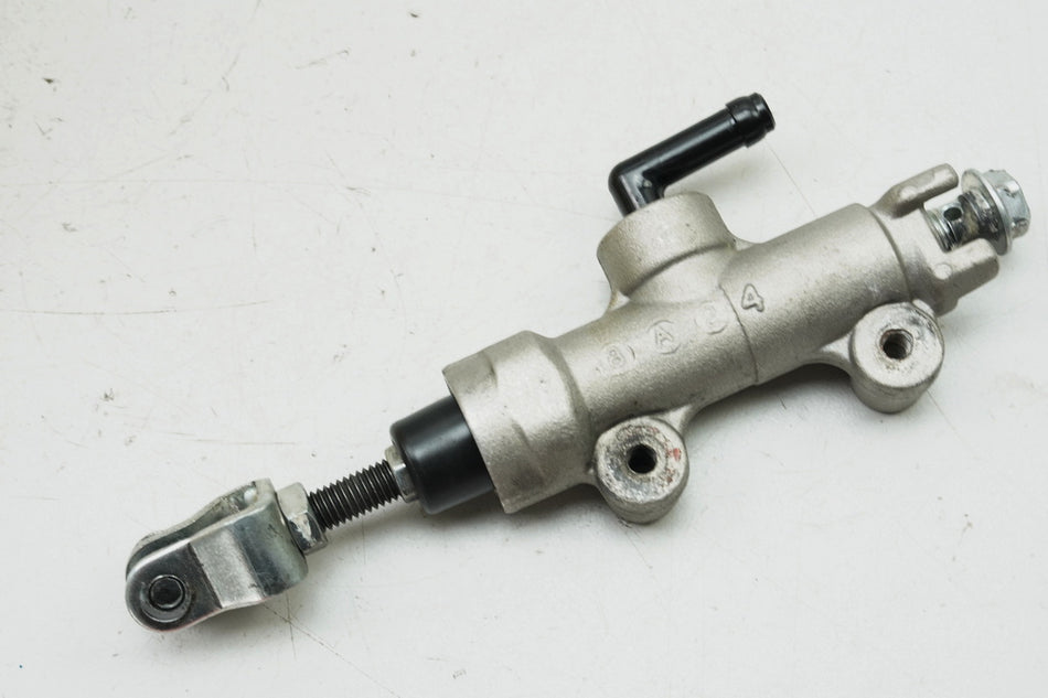 SUZUKI GSX-R 750 WVCW K8 K9 L0 600 Bomba de freno trasera Freno de pie
