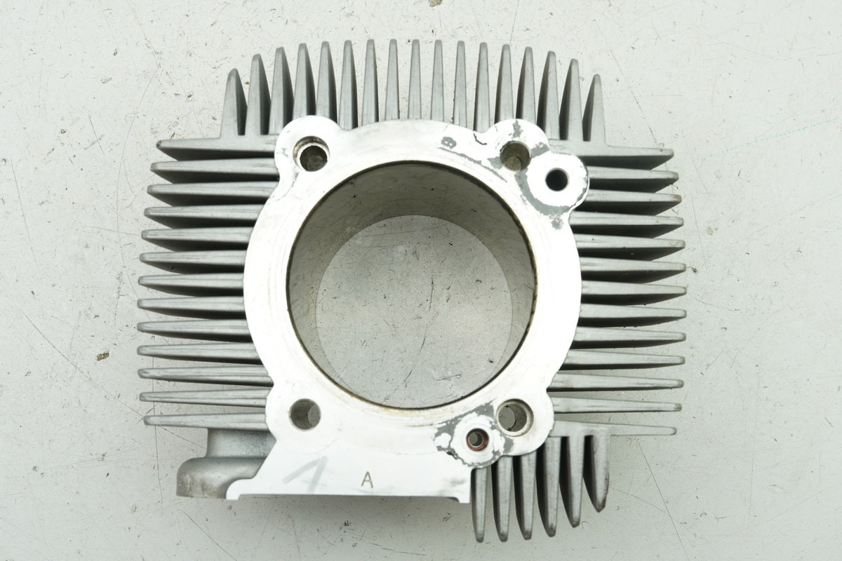 DUCATI MONSTER 696 ABS M5 Cylinder & Piston - horizontal (for engine) ONLY 1626km