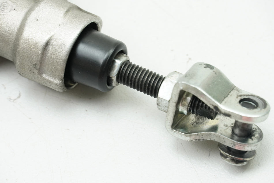 SUZUKI GSX-R 750 WVCW K8 K9 L0 600 Bomba de freno trasera Freno de pie