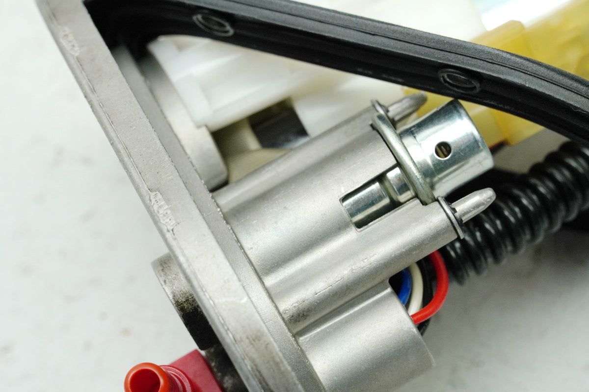 Aprilia Pegaso 650 660 Strada Benzinpumpe Kraftstoffpumpe Spritpumpe (für Tank)