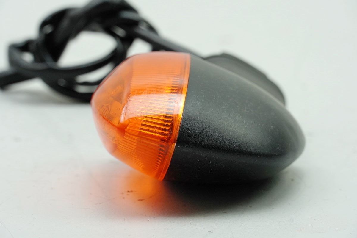 YAMAHA YZF R6 RJ15 Original Right Rear Turn Signal 2C0-83340-00-00