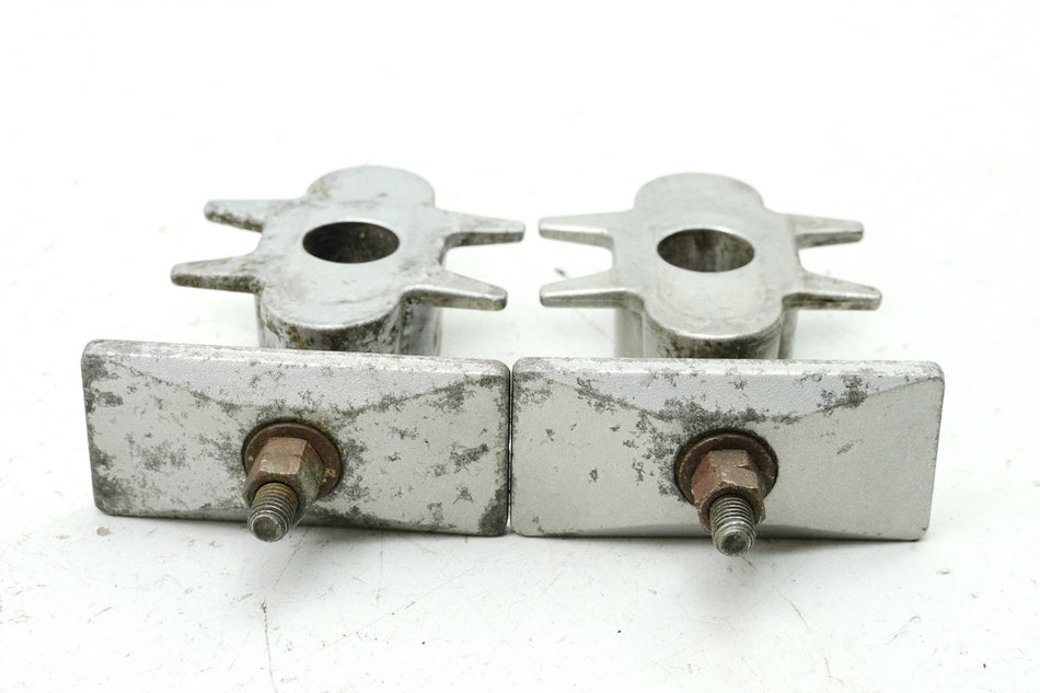 YAMAHA FZS 600 RJ02 FAZER Par de tensores de cadena (para basculante y llanta trasera)