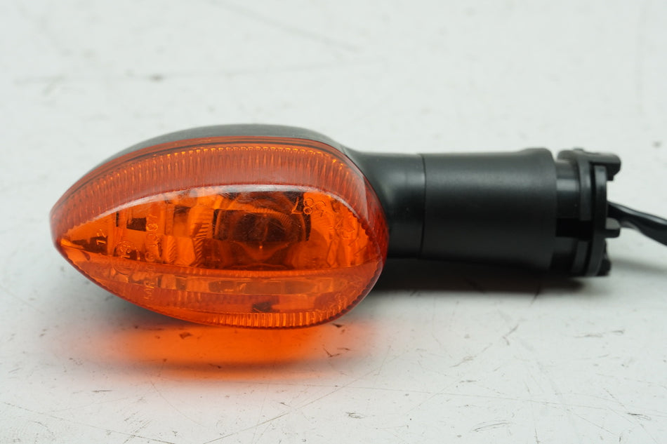 YAMAHA YZF R6 RJ15 Turn Signal Right Front Original 2C0-83320-00-00