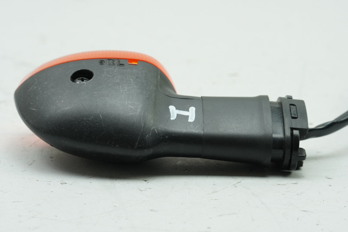 YAMAHA YZF R6 RJ15 Turn Signal Right Front Original 2C0-83320-00-00