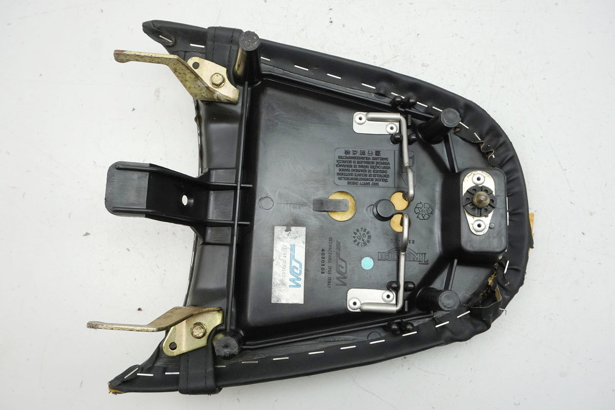 TRIUMPH DAYTONA 955 i T 595 SPEED TRIPLE - Soziussitz Sitz Seat 2301450