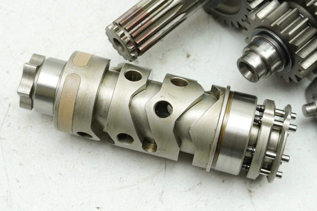 DUCATI MONSTER 696 ABS M5 Transmission Gearbox Shaft Gear Gear Selector Forks ONLY 1626km