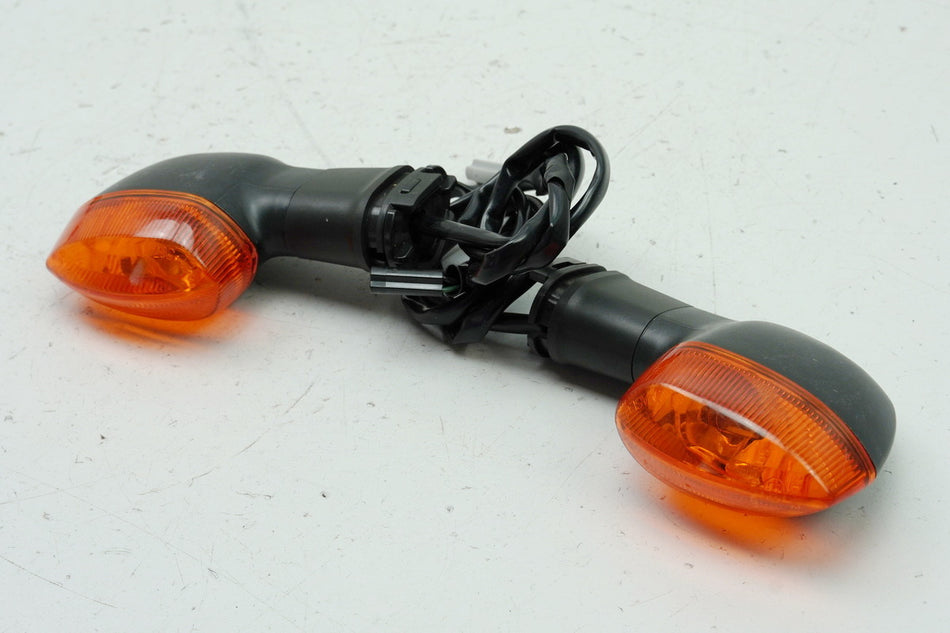 YAMAHA YZF R6 RJ15 Rear Turn Signals Left and Right Original (Pair) 2C0-83330-00-00
