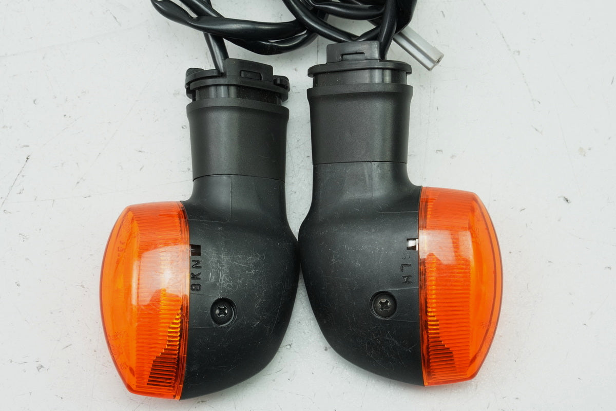 YAMAHA YZF R6 RJ15 Rear Turn Signals Left and Right Original (Pair) 2C0-83330-00-00