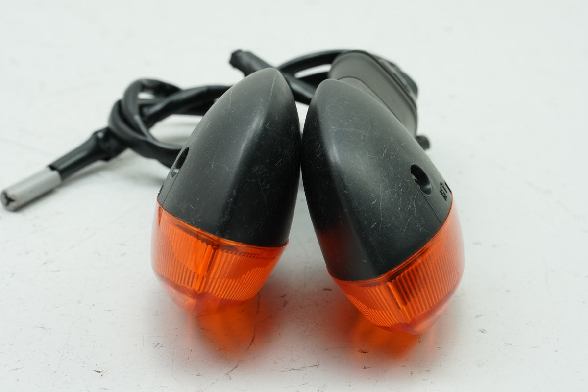 YAMAHA YZF R6 RJ15 Rear Turn Signals Left and Right Original (Pair) 2C0-83330-00-00