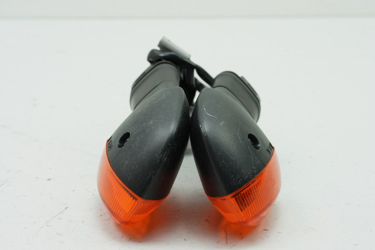 YAMAHA YZF R6 RJ15 turn signals left and right rear original pair 2C0-83330-00-00