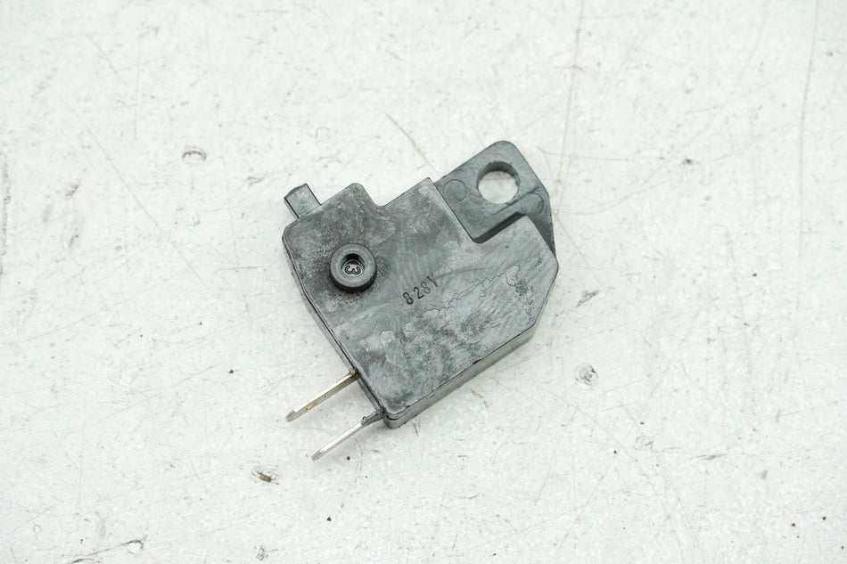 YAMAHA XJR 1300 RP02 Interruptor de luz de freno delantero (para bomba de freno, luz de freno)