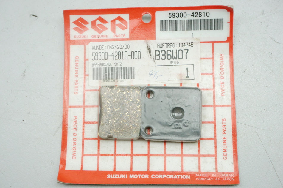 Suzuki Brake Pads Brake Linings 59300-42810 (59100-38870) DR LT - NEW
