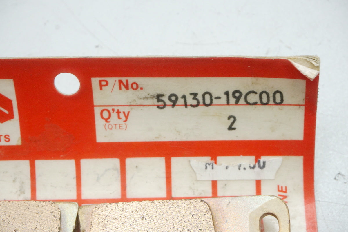 Suzuki Bremsklötze Bremsbeläge 59130-19C00 (59100-19820) original - NEU