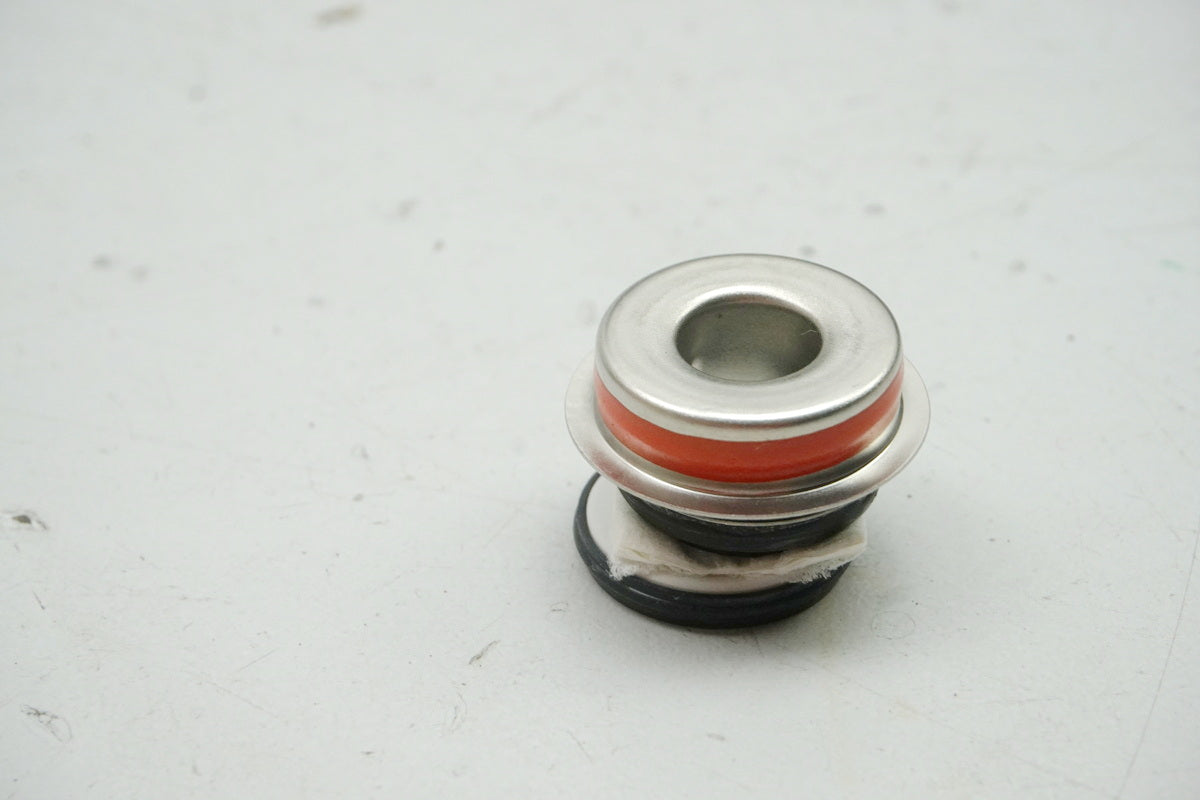 Suzuki Junta Bomba de Agua Retén original 17470-46A00 - NUEVO