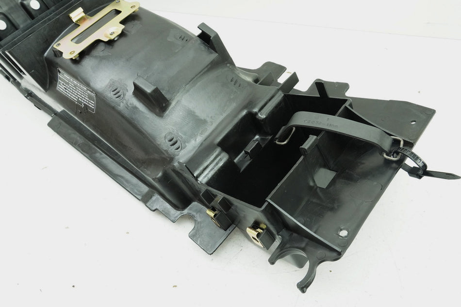 KAWASAKI ZZR 1100 D ZXT10D Mudguard Wheel Arch Fender Battery Box 7932 km