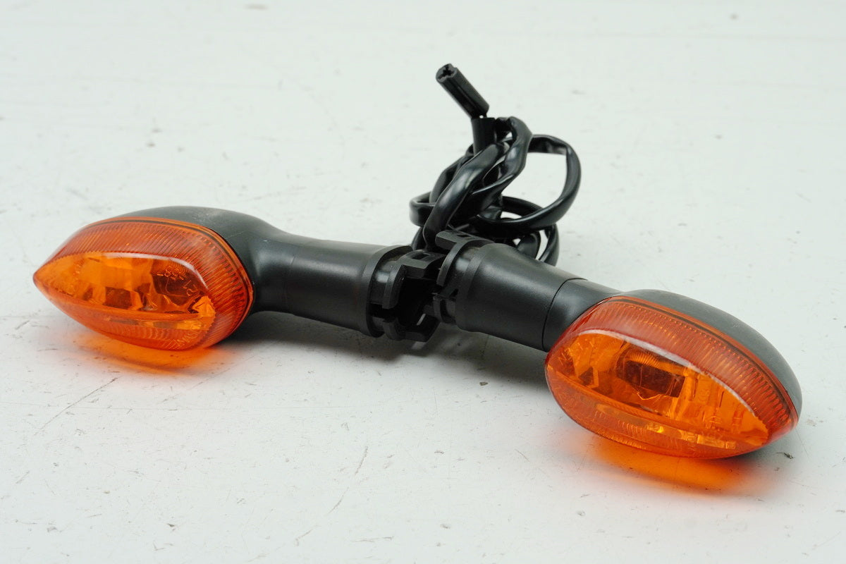 YAMAHA YZF R1 RN19 Turn Signals Left and Right Rear Original Pair 2C0-83330-00-00