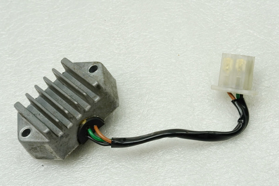YAMAHA RD 250 1A2 Regulador para alternador TRIZ-29 12V