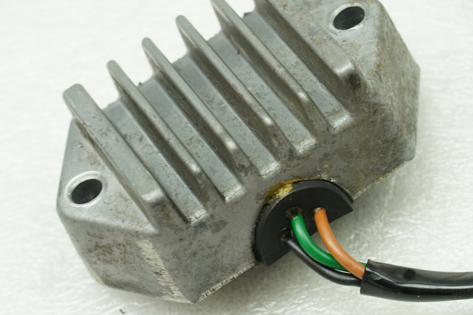 YAMAHA RD 250 1A2 Regulador para alternador TRIZ-29 12V