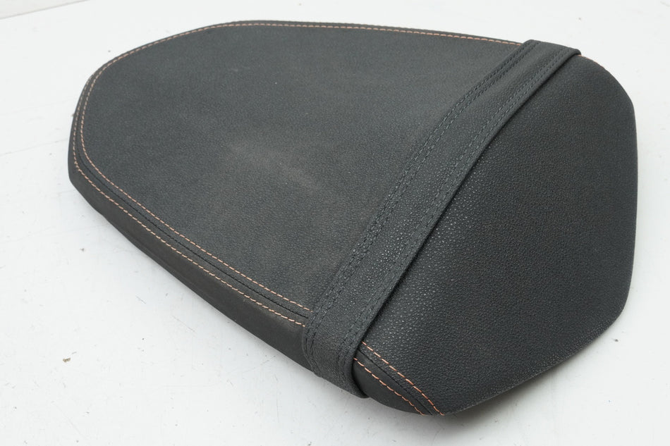 KTM 1290 SUPERDUKE R Asiento del acompañante Ergo Asiento trasero para acompañante Powerparts Asiento trasero