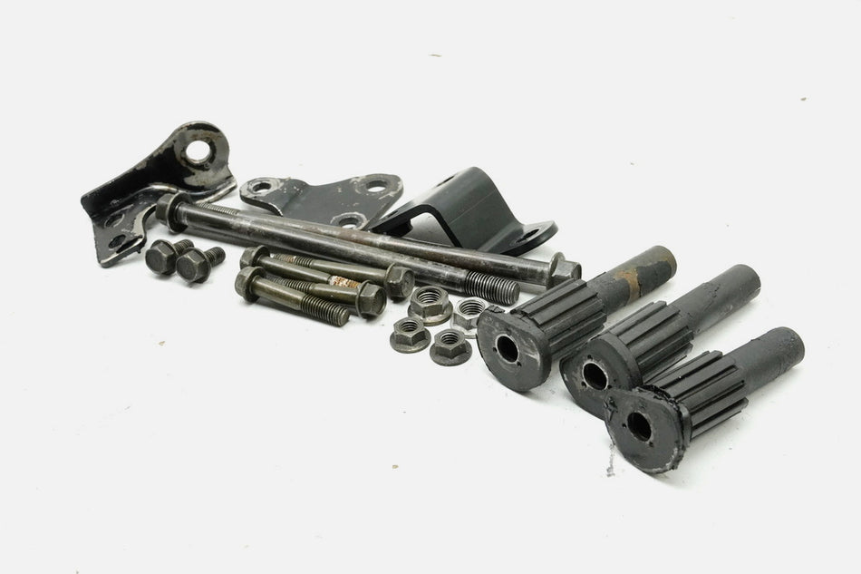 KAWASAKI EN 500 EN 500 A Engine Mount Axle Bolts Spacer Engine Holder
