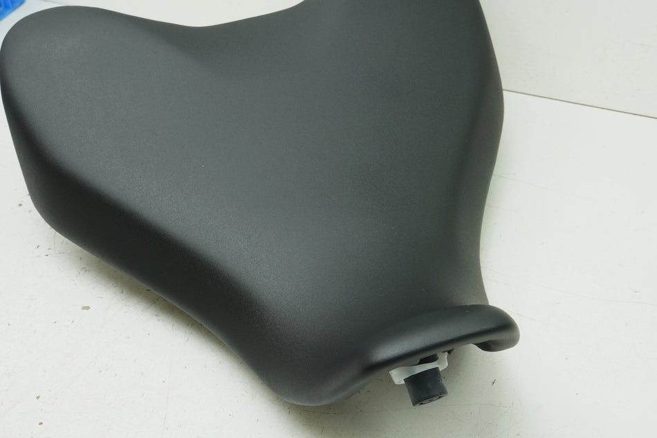 YAMAHA MT07 RM04 Asiento del conductor Asiento original Asiento de motocicleta NUEVO 1WS-24710-00