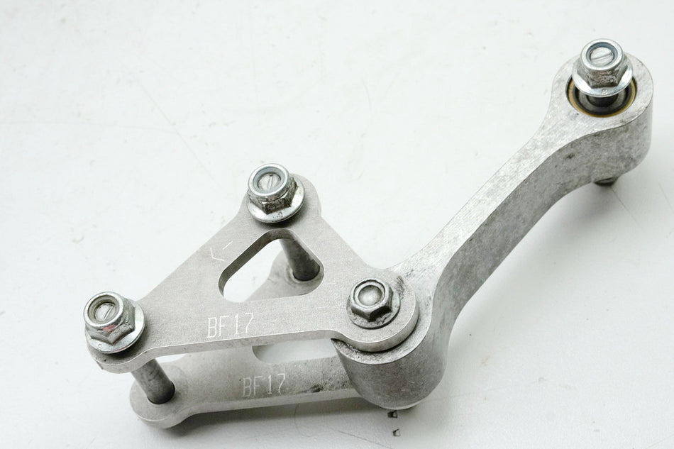 Aprilia Pegaso 650 660 Strada Umlenkung Federbein Umlenkhebel Pleuelstange