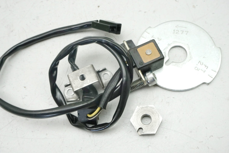 KAWASAKI GPZ 1100 ZXT10E Generador de impulsos encendido captador rotor de encendido