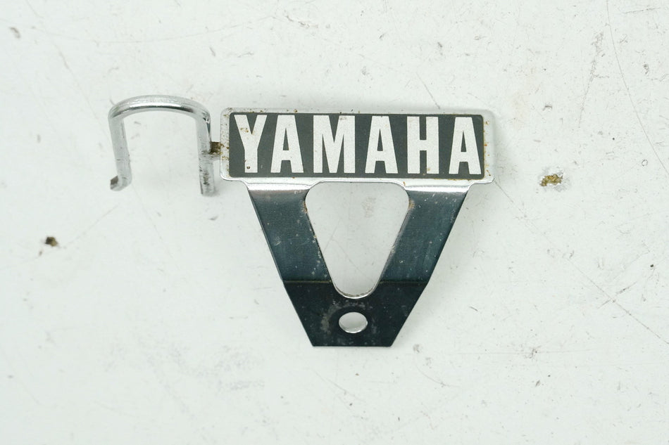 YAMAHA XV 535 VIRAGO 2YL Tapa emblema Soporte en tija inferior