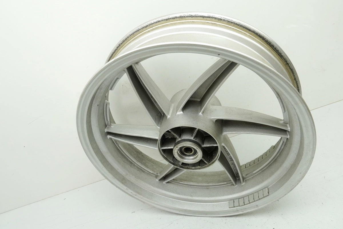 HYOSUNG GT 650 R N S - Rear rim rear wheel J 17 x MT 4.50 accident-free silver