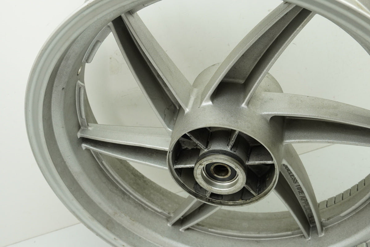 HYOSUNG GT 650 R N S - Rear rim rear wheel J 17 x MT 4.50 accident-free silver