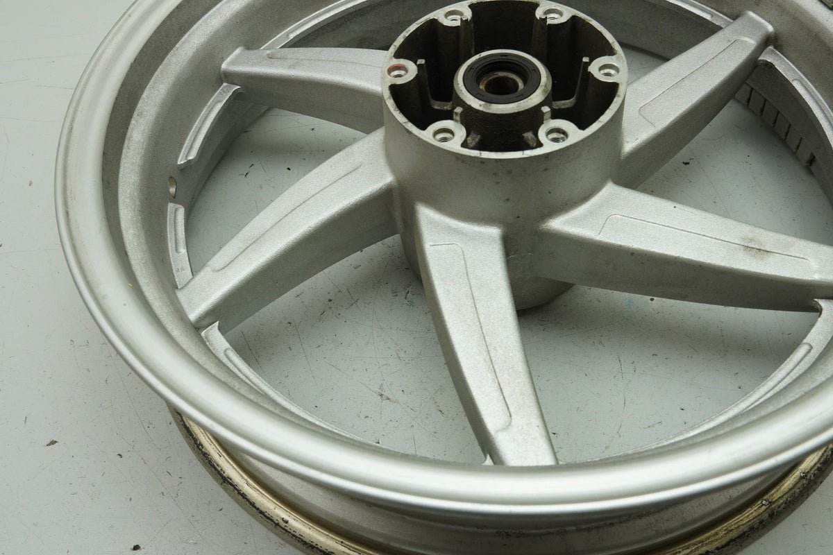 HYOSUNG GT 650 R N S - Rear rim rear wheel J 17 x MT 4.50 accident-free silver