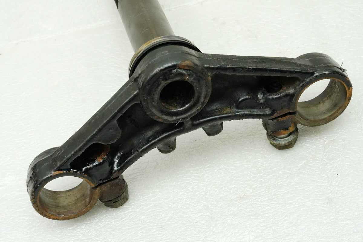 YAMAHA RD 250 1A2 Tija inferior original (para horquilla, botella, barra)