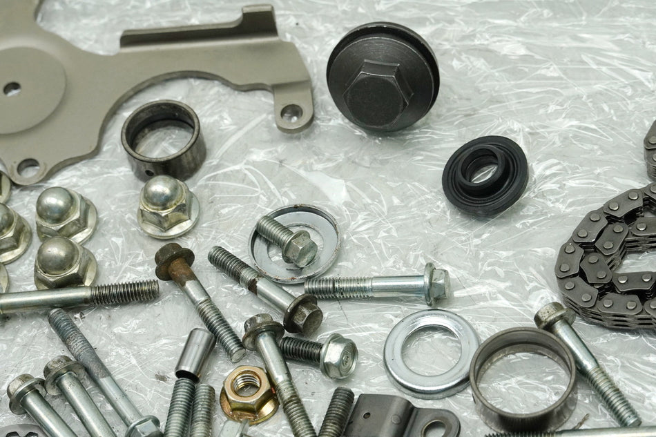 HONDA XL 600 PD06 TRANSALP Schrauben Kleinteile Muttern Lager (für Motor Deckel)