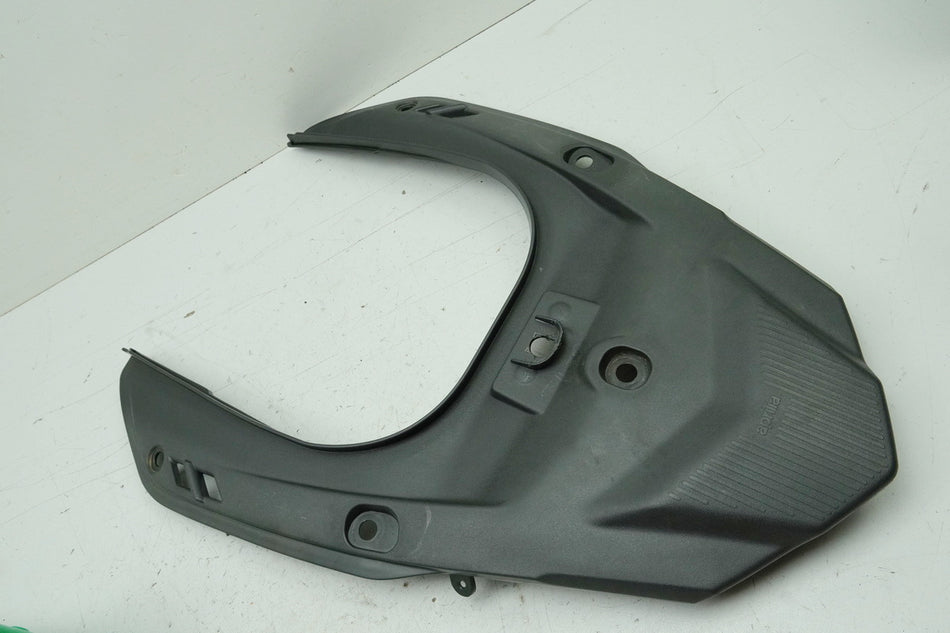 Aprilia Pegaso 650 Strada Carenado trasero central Cubierta Tapa Embellecedor