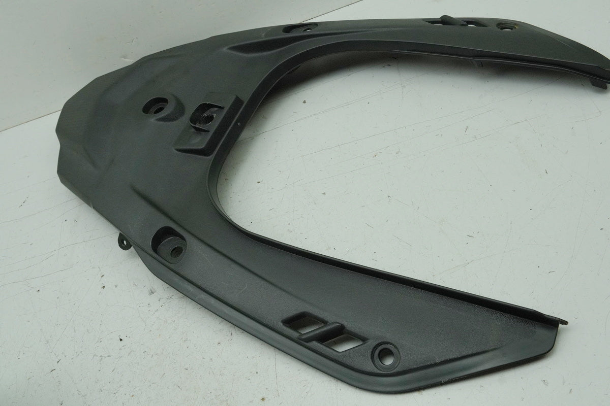 Aprilia Pegaso 650 Strada Verkleidung Heck mitte Abdeckung Cover Blende Deckel