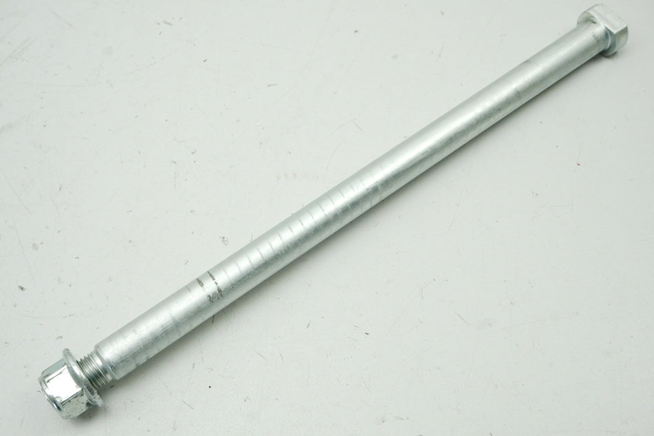 YAMAHA XSR 900 RN43 Swing Arm Pivot Axle