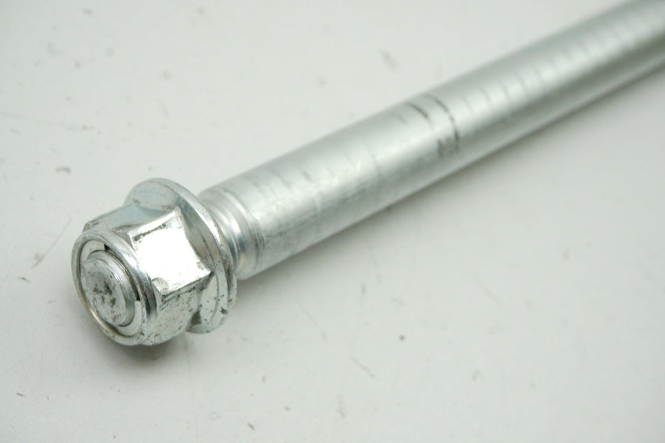 YAMAHA XSR 900 RN43 Swing Arm Pivot Axle