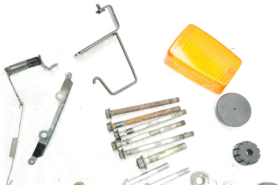 HONDA GL 500 PC02 SILVER WING Screws & Small Parts Rubbers