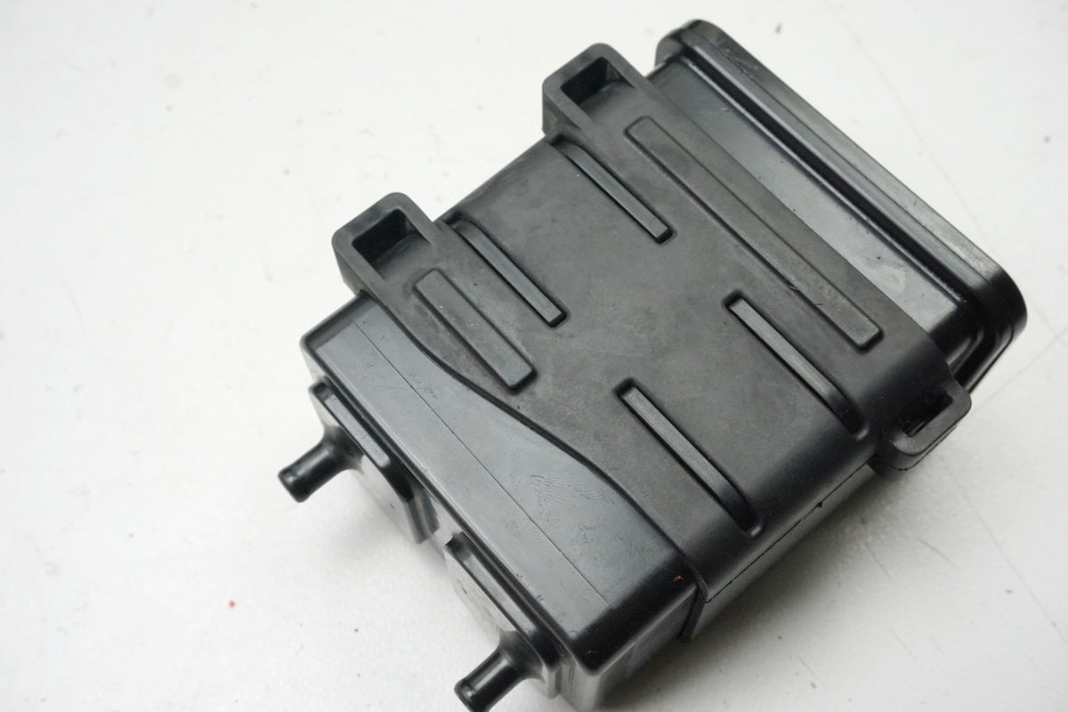 YAMAHA XSR 900 RN43 Activated Carbon Canister 2CR-24170-00 Tank