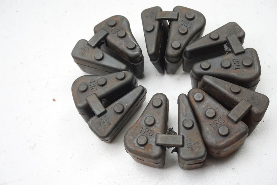 YAMAHA XSR 900 RN43 Damper Rubbers Drive - Set