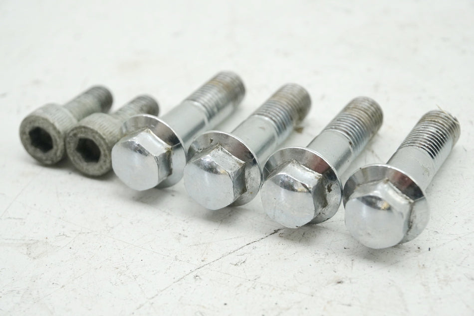 KAWASAKI GPZ 1100 ZXT10E Schrauben Bremssattel vorn & hinten